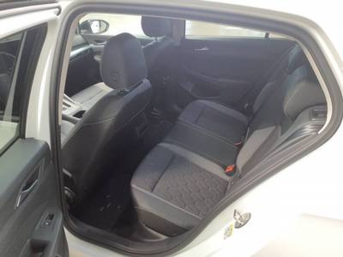Thumb 4: Volkswagen Golf 1.5 eTSI DSG ENERGY AHK NAVI KAMERA LED+