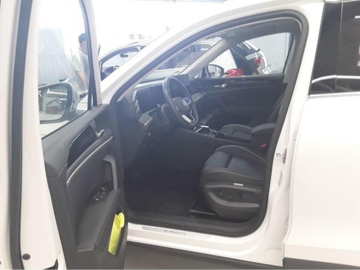 Thumb 5: Volkswagen Tiguan 1.5 TSI eHybrid DSG ELEGANCE PANO KAMERA NAVI LED