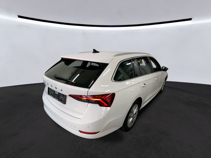 Bild 2: Škoda Octavia Combi 2.0 TDI DSG STYLE AHK NAVI SITZHZG KAMERA