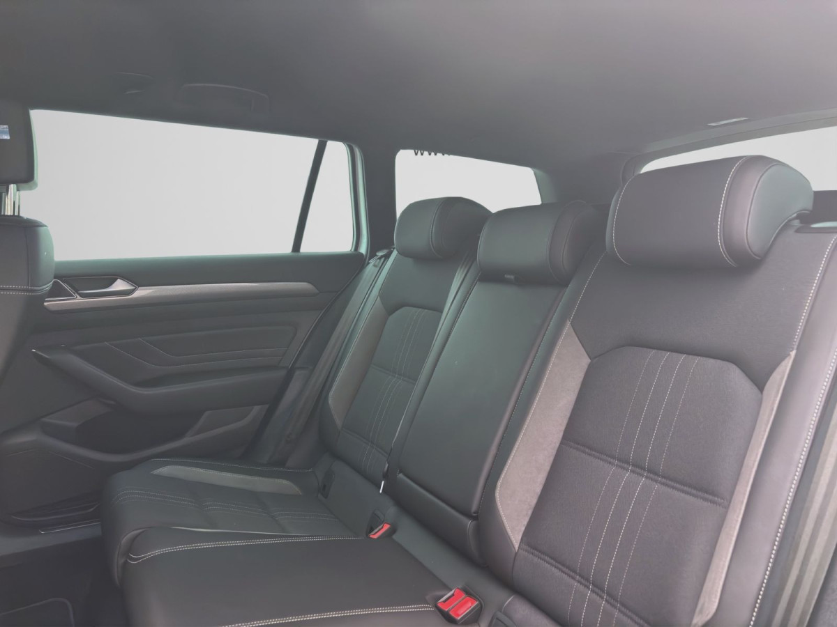 Thumb 15: Volkswagen Passat Variant 2.0 TDI DSG 4M ALLTRACK NAVI KAMERA SITZHZG AHK