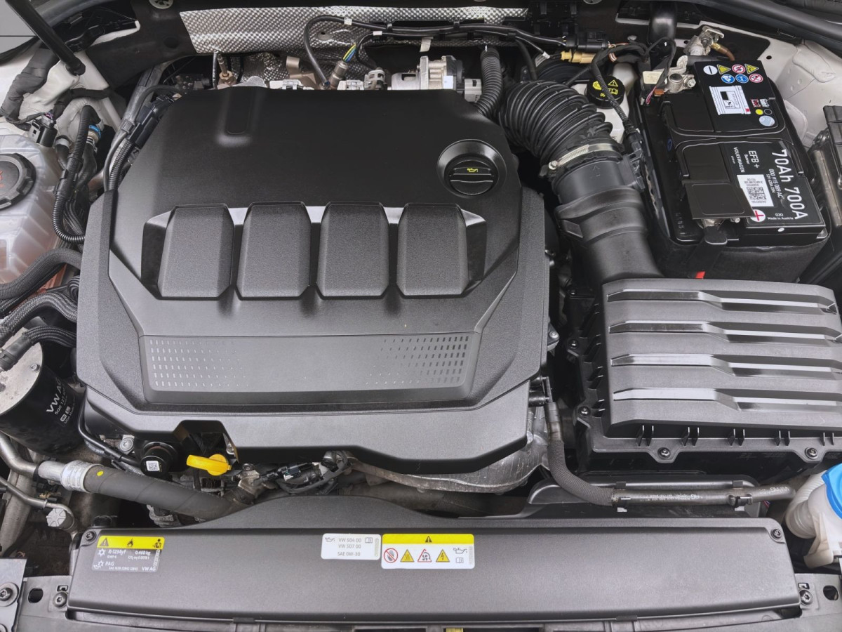 Thumb 17: Volkswagen Passat Variant 2.0 TDI DSG 4M ALLTRACK NAVI KAMERA SITZHZG AHK