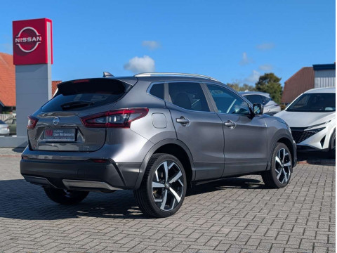Automodell: Qashqai in der Farbe grau