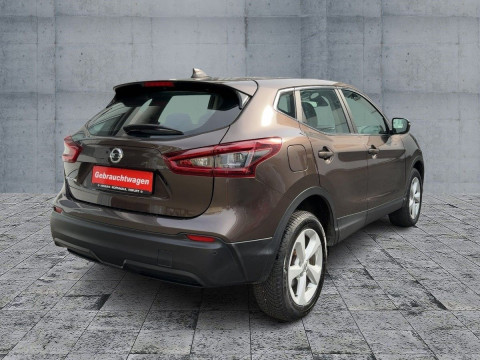 Ansicht 3 - Gebrauchtwagen Fahrzeug, Modell Qashqai der Marke Nissan von Verkäufer Autocenter Kornmaul GmbH