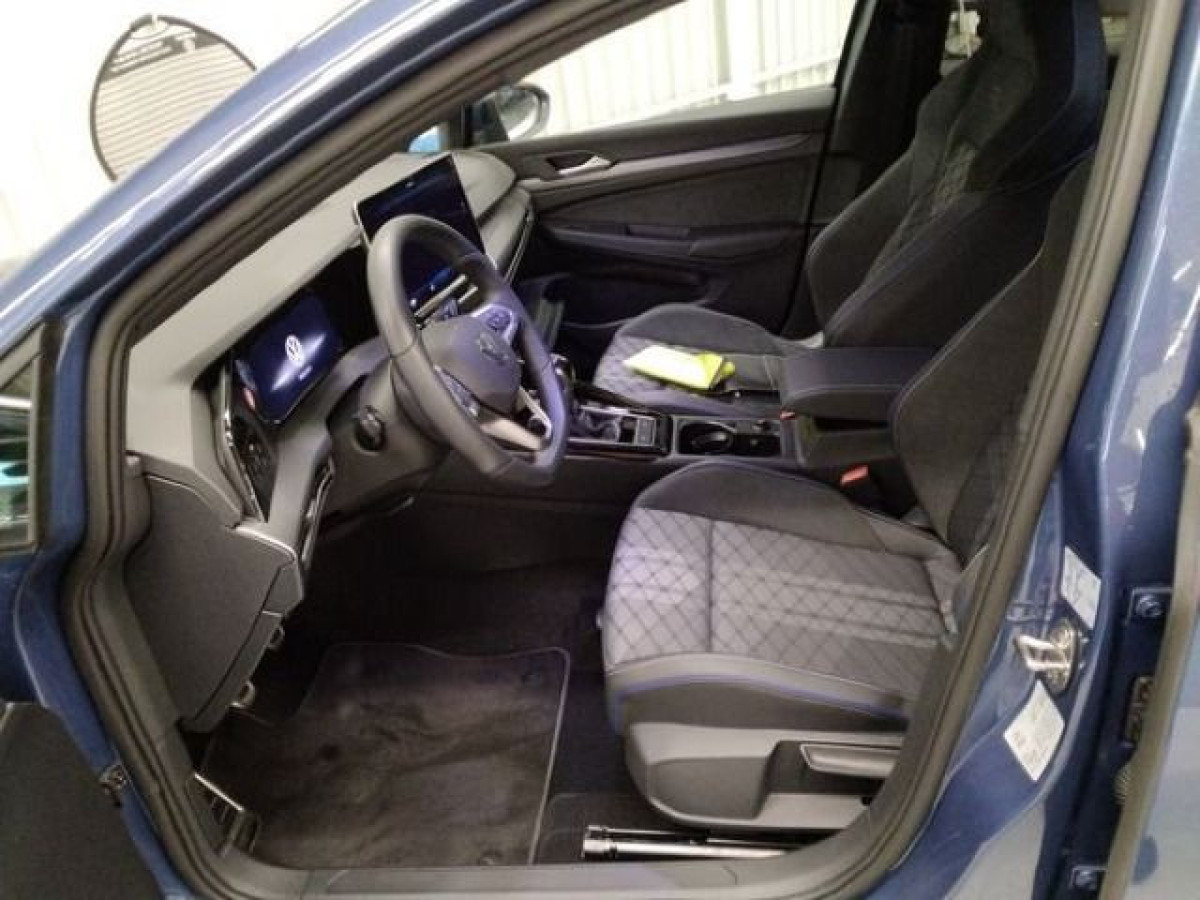 Thumb 3: Volkswagen Golf 1.5 TSI R-LINE AHK NAVI IQ.LIGHT KAMERA