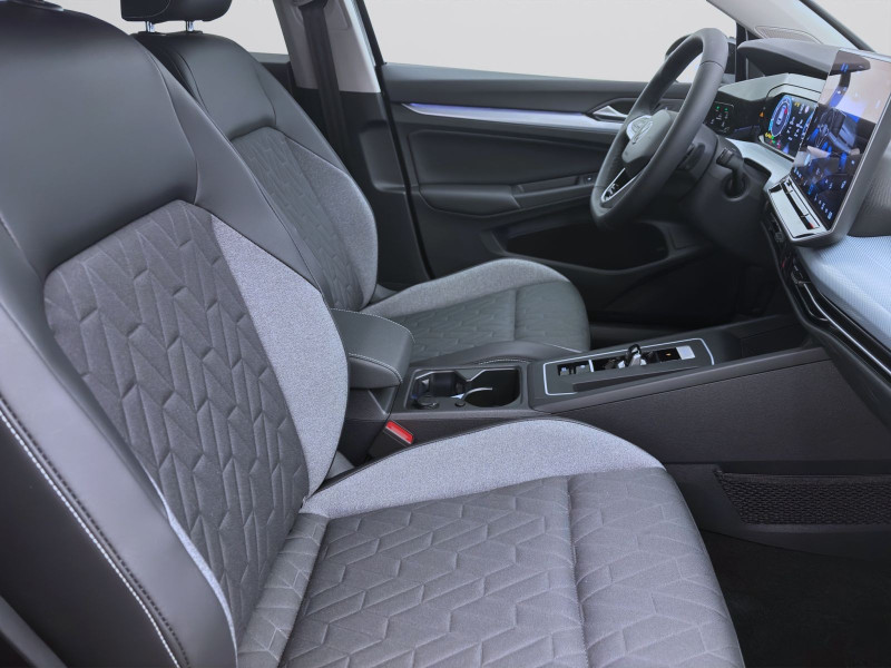Bild 16: Volkswagen Golf 1.5 eTSI DSG ENERGY AHK SITZHZG KAMERA LED
