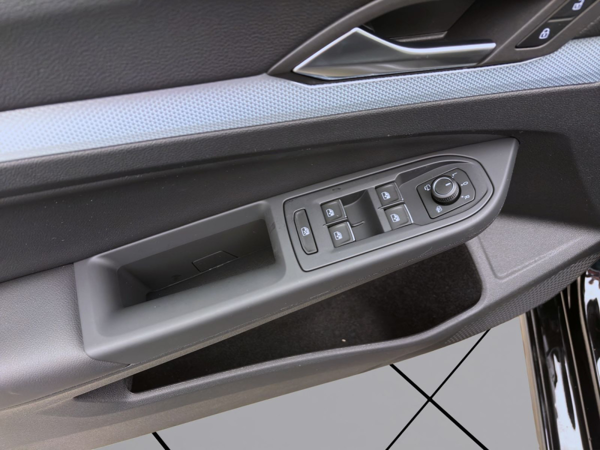 Thumb 10: Volkswagen Golf 1.5 eTSI DSG ENERGY AHK SITZHZG KAMERA LED