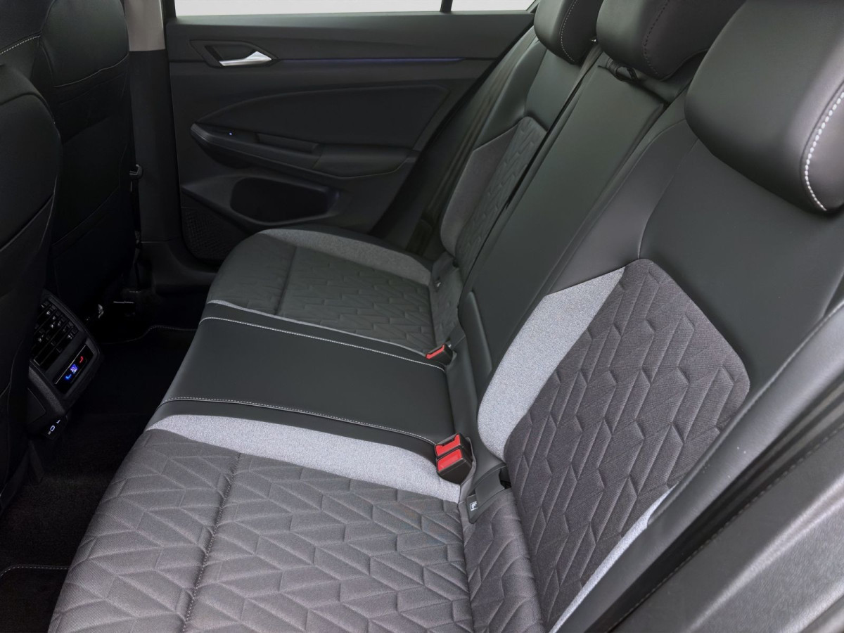 Thumb 15: Volkswagen Golf 1.5 eTSI DSG ENERGY AHK SITZHZG KAMERA LED