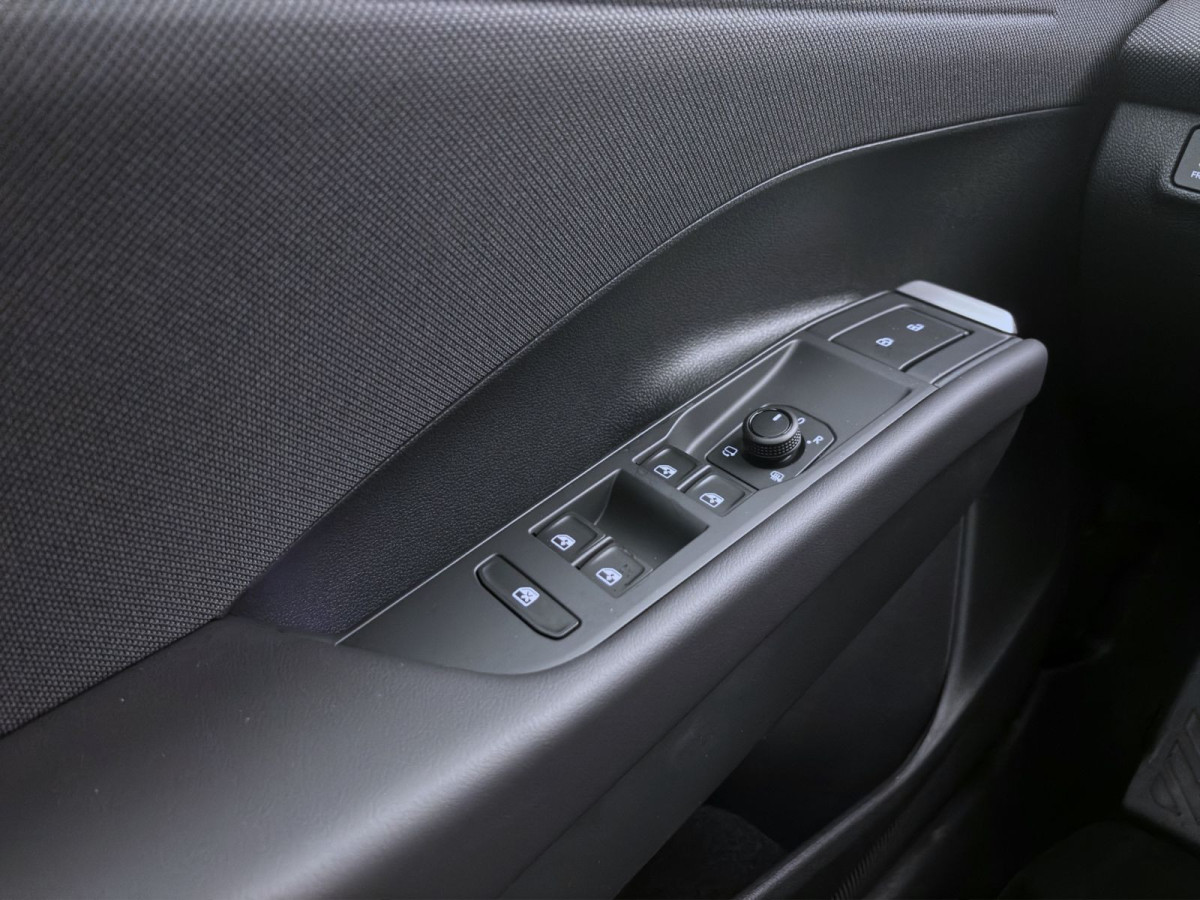 Thumb 10: Volkswagen T-Roc 1.5 eTSI DSG LIFE NAVI KAMERA SITZHZG LED+