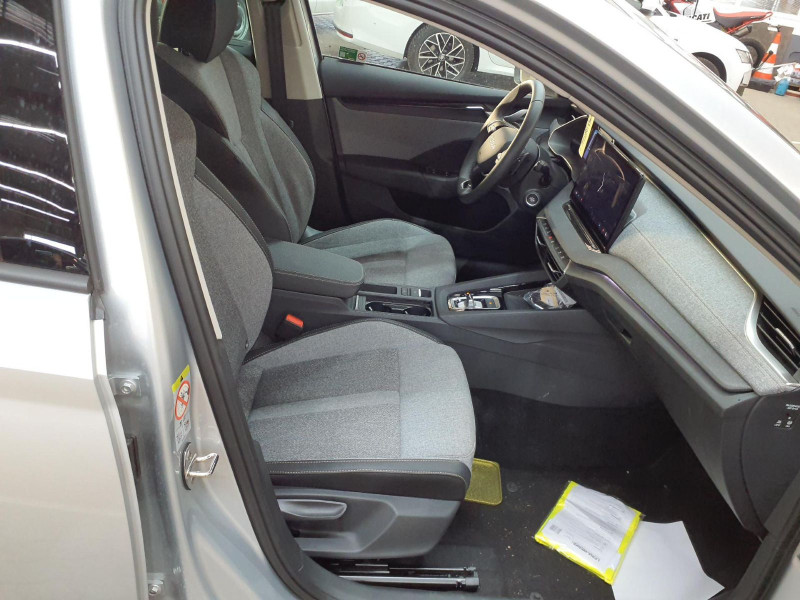Bild 3: Škoda Octavia Combi 2.0 TDI DSG SELECTION NAVI KLIMA SHZG PDC