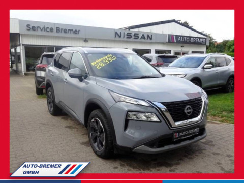 Automodell: X-Trail in der Farbe grau