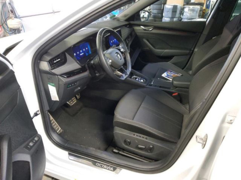 Bild 3: Škoda Octavia Combi 1.4 TSI iV DSG SPORTLINE PANO NAVI SITZHZG MATRIX