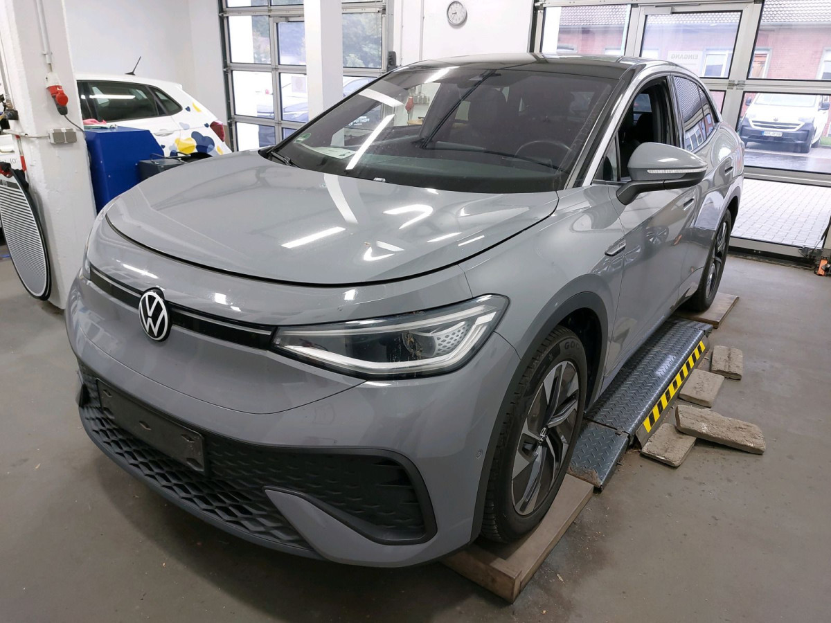 Thumb 1: Volkswagen ID.5 PRO PERFORMANCE PANO AHK ACC NAVI KAMERA