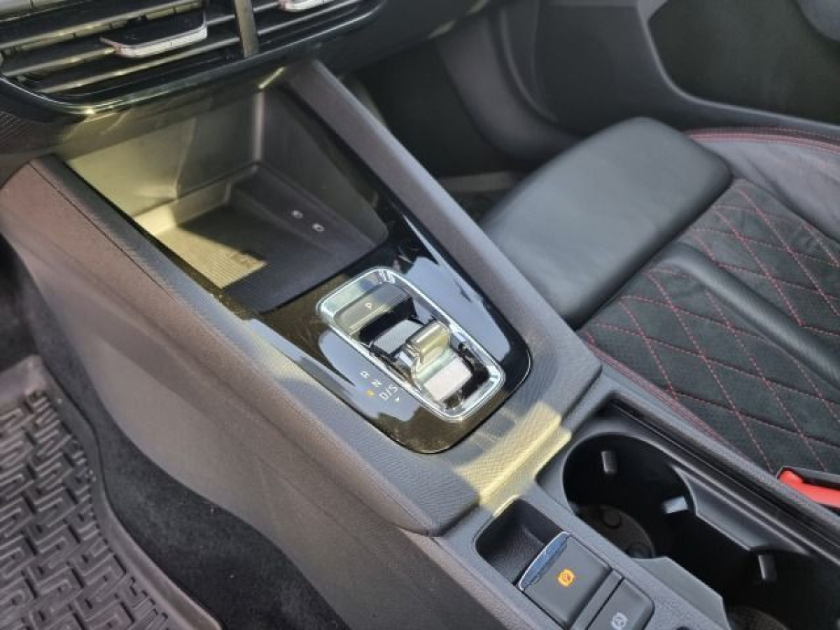 Skoda Octavia 2.0 TSI RS Plus LED SHZ KLIMA KAM HUD - Bild 12
