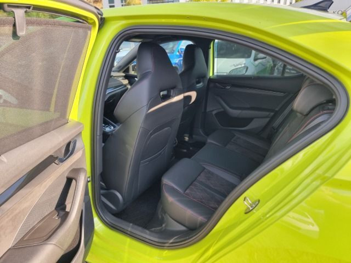 Skoda Octavia 2.0 TSI RS Plus LED SHZ KLIMA KAM HUD - Bild 15