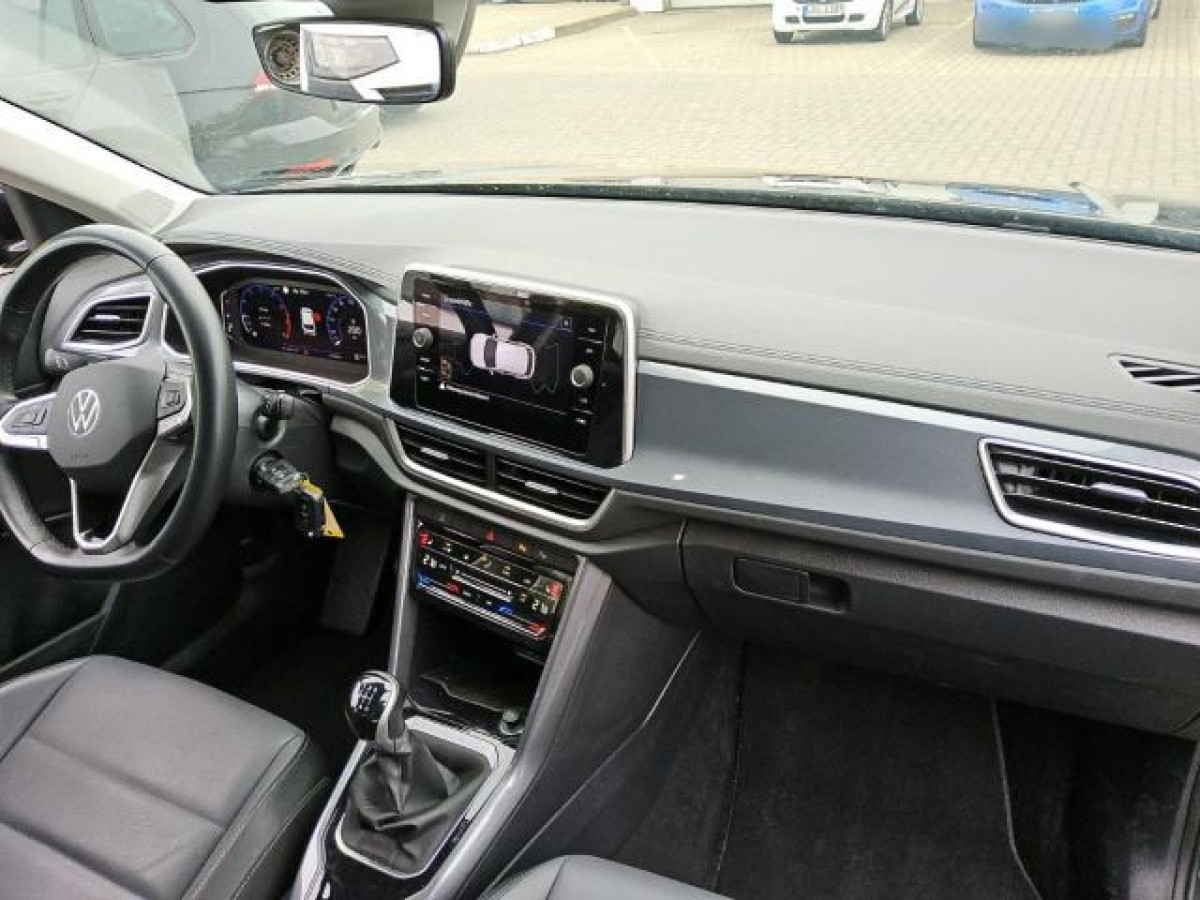 Thumb 3: Volkswagen T-Roc 1.0 TSI STYLE AHK SITZHZG NAVI IQ.LIGHT