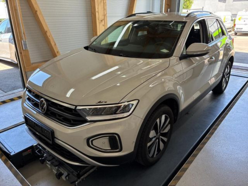 Bild 1: Volkswagen T-Roc 1.0 TSI MOVE PDC SITZHZG LED KLIMA