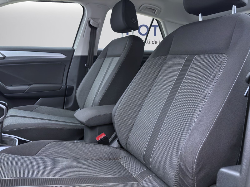 Bild 9: Volkswagen T-Roc 1.0 TSI LIFE AHK KAMERA SITZHZG PDC