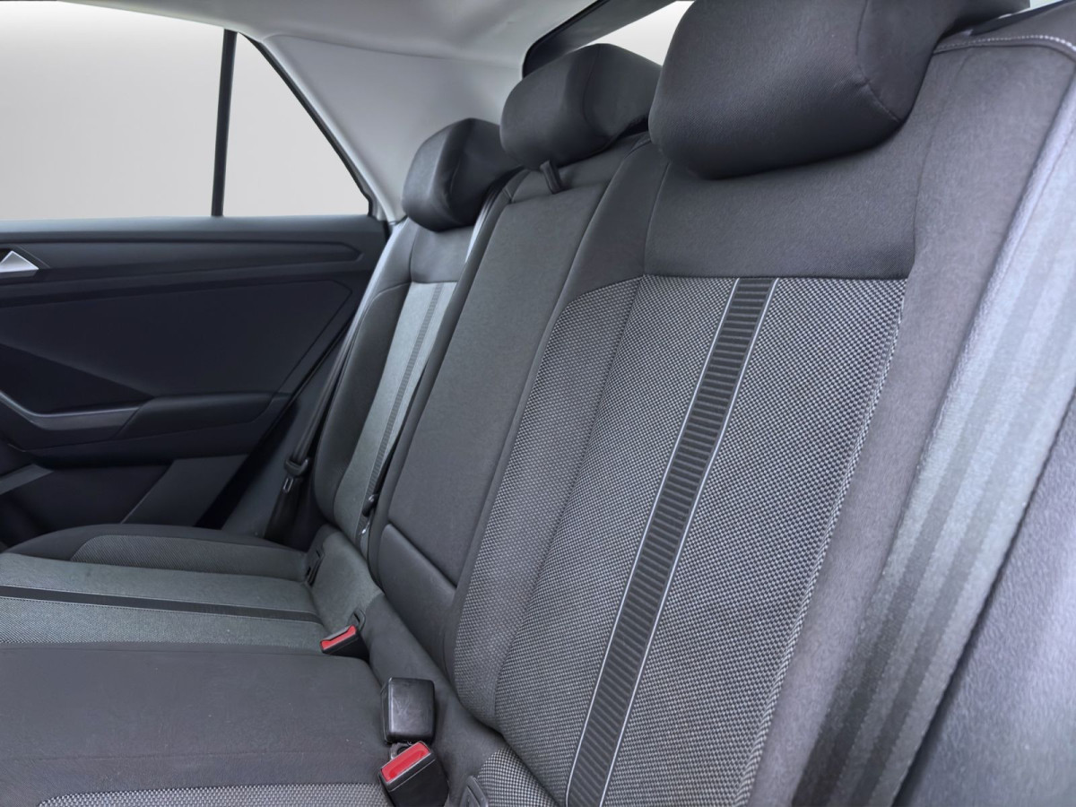 Thumb 15: Volkswagen T-Roc 1.0 TSI LIFE AHK KAMERA SITZHZG PDC