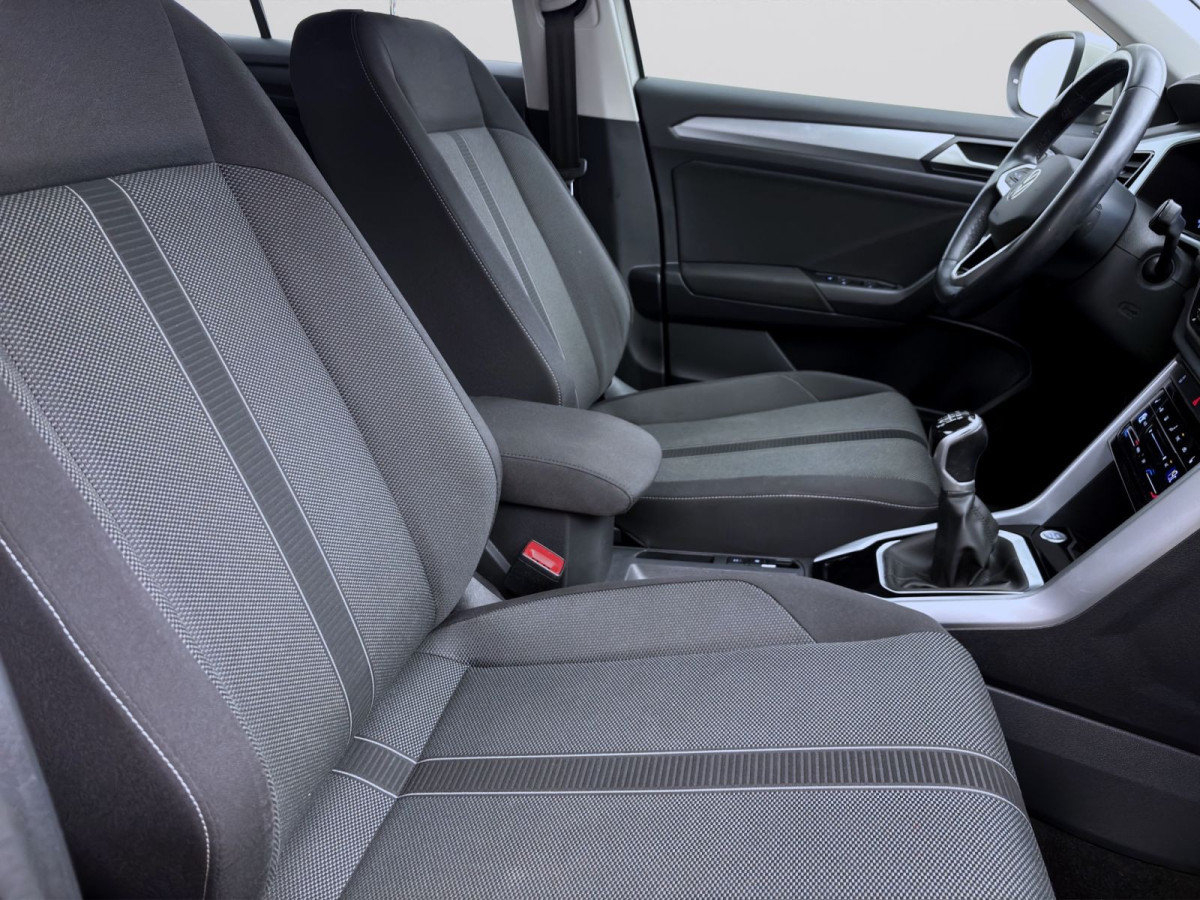 Thumb 16: Volkswagen T-Roc 1.0 TSI LIFE AHK KAMERA SITZHZG PDC