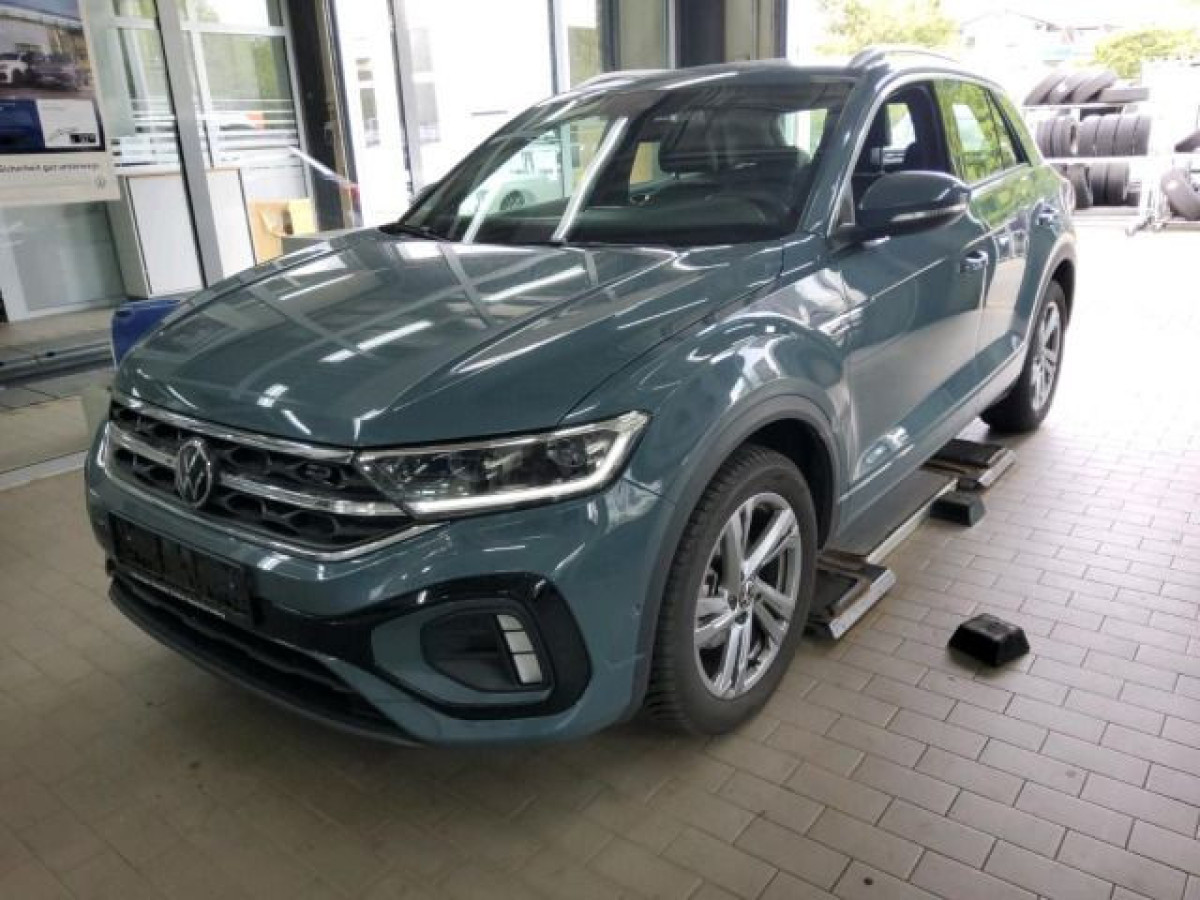 Thumb 1: Volkswagen T-Roc 1.0 TSI R-LINE PANO AHK SITZHZG PDC