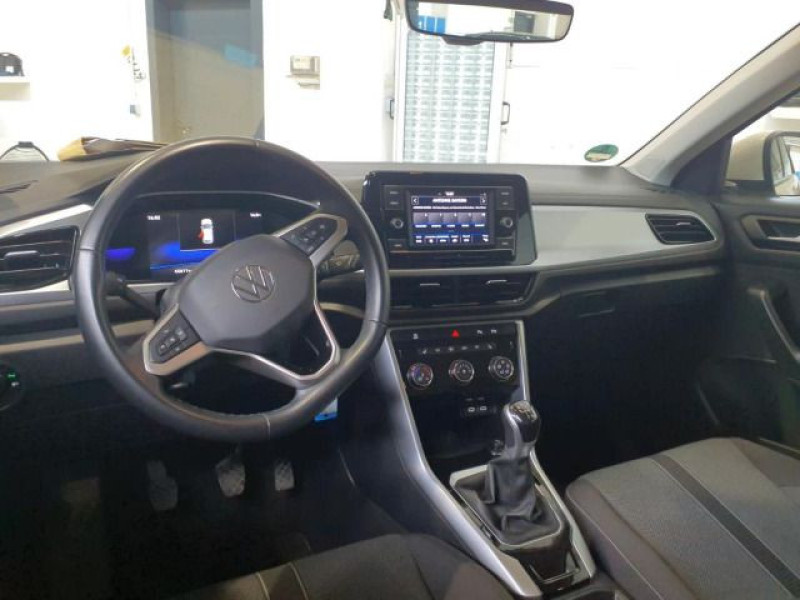 Bild 3: Volkswagen T-Roc 1.0 TSI LIFE PDC SITZHZG LED KLIMA