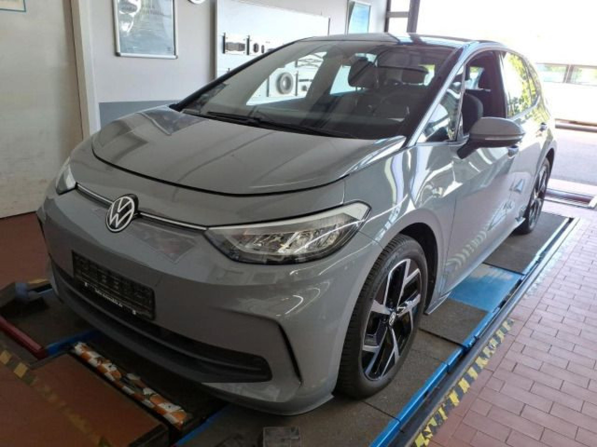 Thumb 1: Volkswagen ID.3 PRO KLIMA PDC LED DAB+
