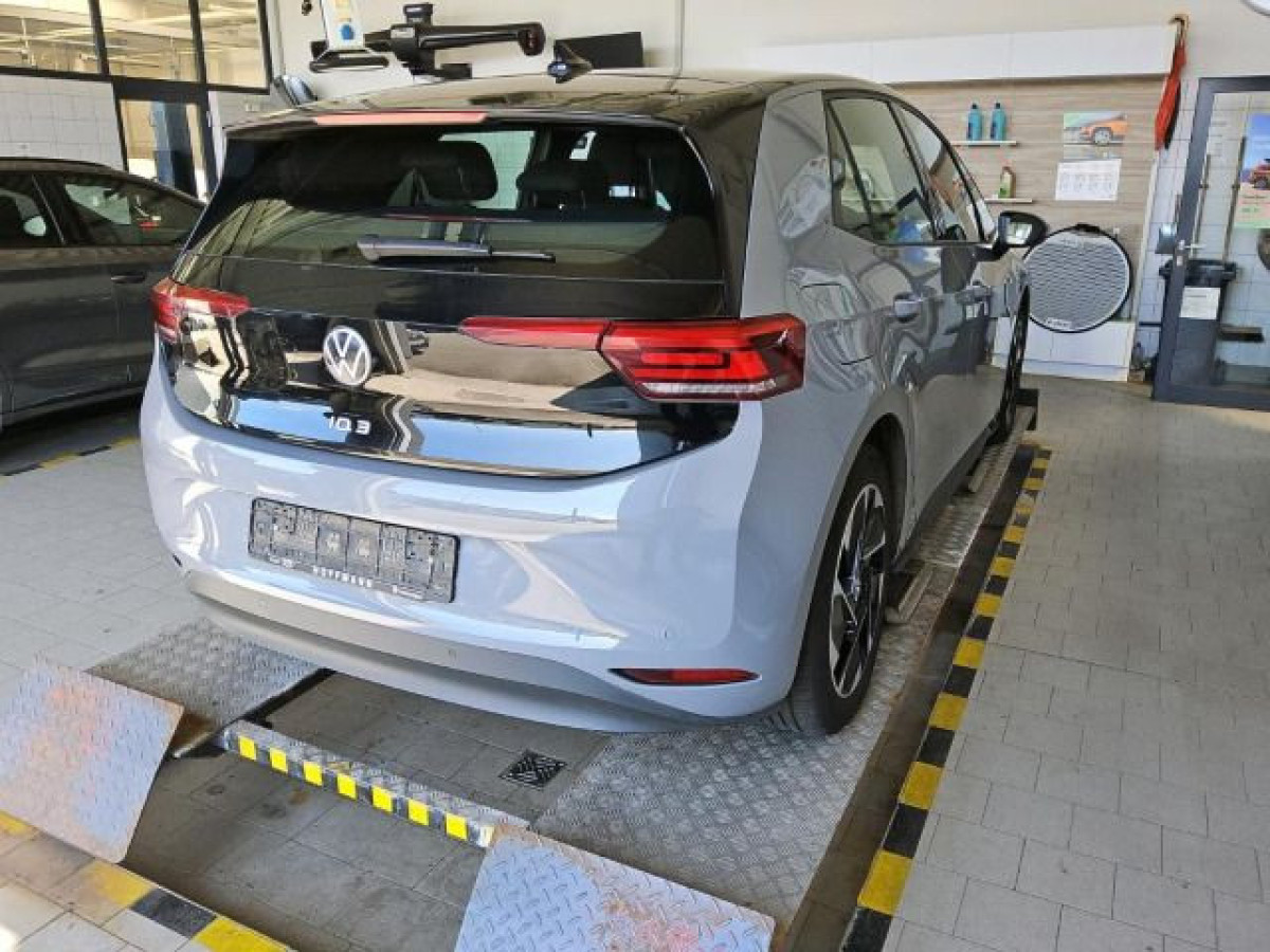 Thumb 2: Volkswagen ID.3 PRO KLIMA LM18 PDC LED DAB+