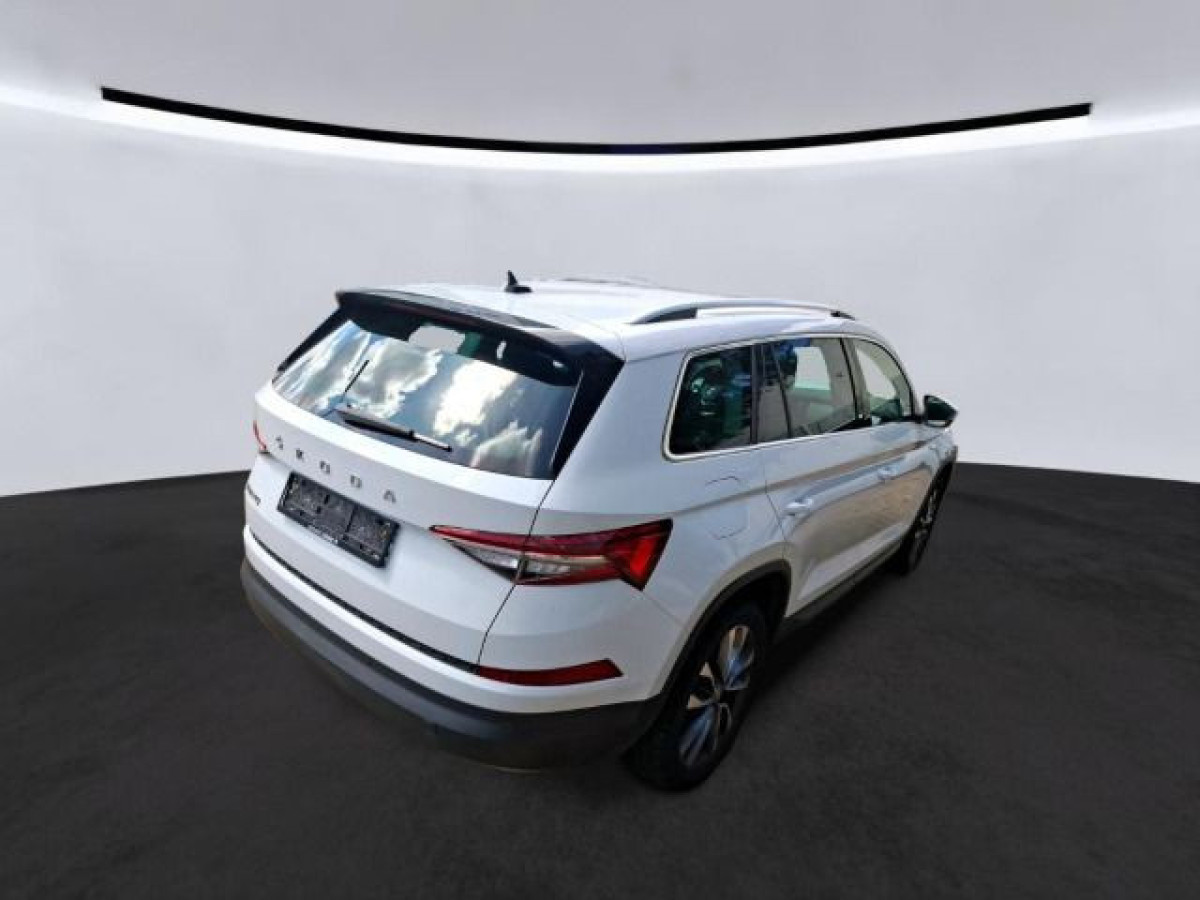 Thumb 2: Škoda Kodiaq 1.5 TSI DSG TOUR AHK KAMERA NAVI MATRIX