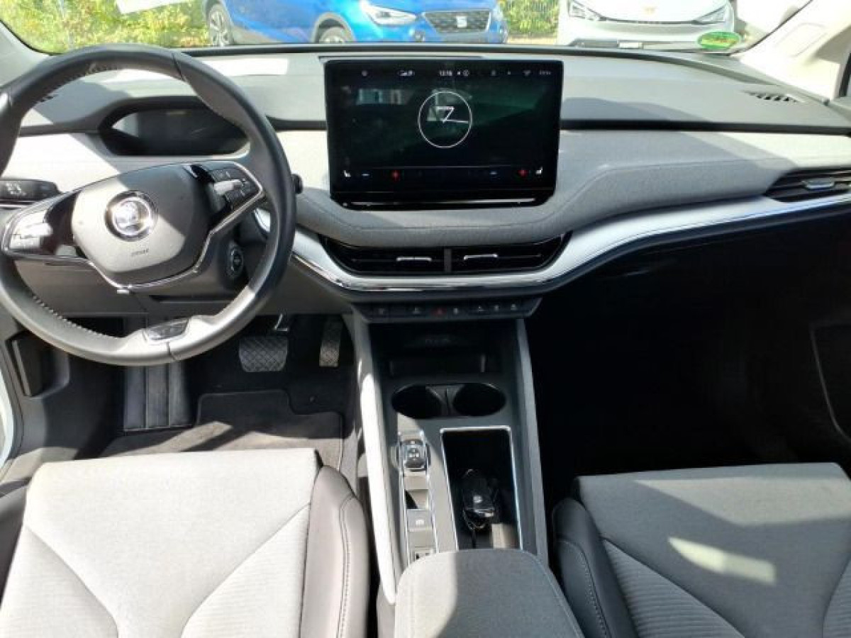 Thumb 3: Škoda Enyaq 60 LOFT AHK KAMERA NAVI SITZHZG MATRIX