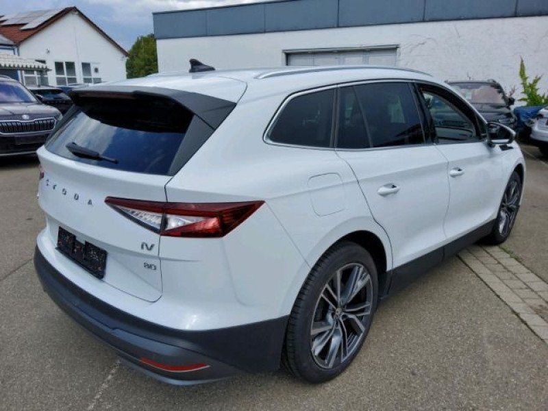 Bild 2: Škoda Enyaq 80 LOFT PANO AHK NAVI KAMERA MATRIX