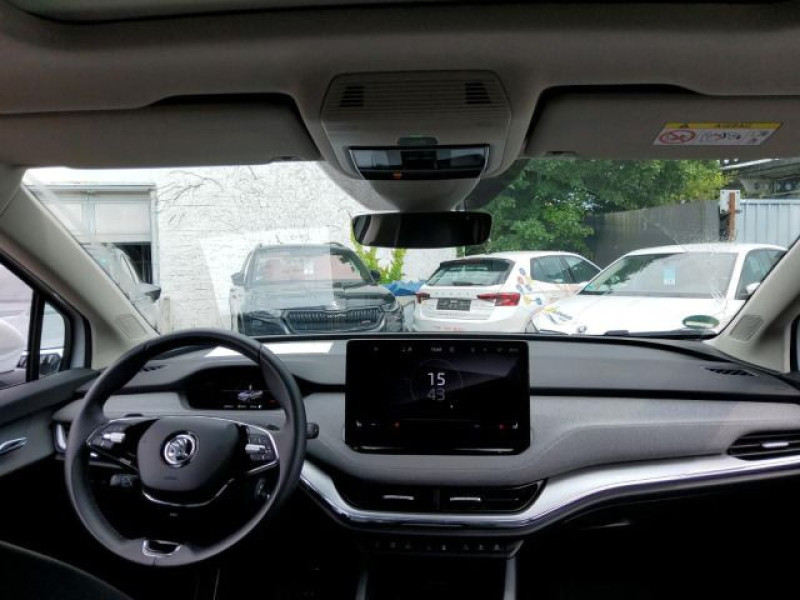 Bild 3: Škoda Enyaq 80 LOFT PANO AHK NAVI KAMERA MATRIX