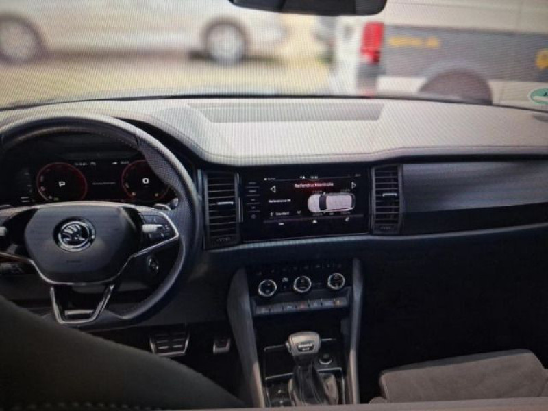 Bild 3: Škoda Kodiaq 2.0 TDI DSG 4x4 SPORTLINE STDHZG NAVI AHK PANO