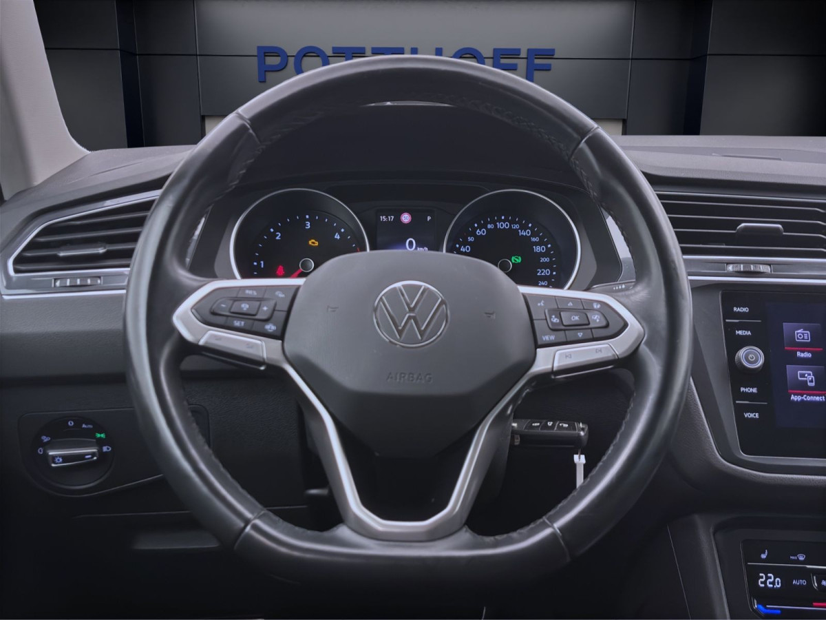Thumb 11: Volkswagen Tiguan 2.0 TDI DSG ACTIVE AHK NAVI ACC MATRIX