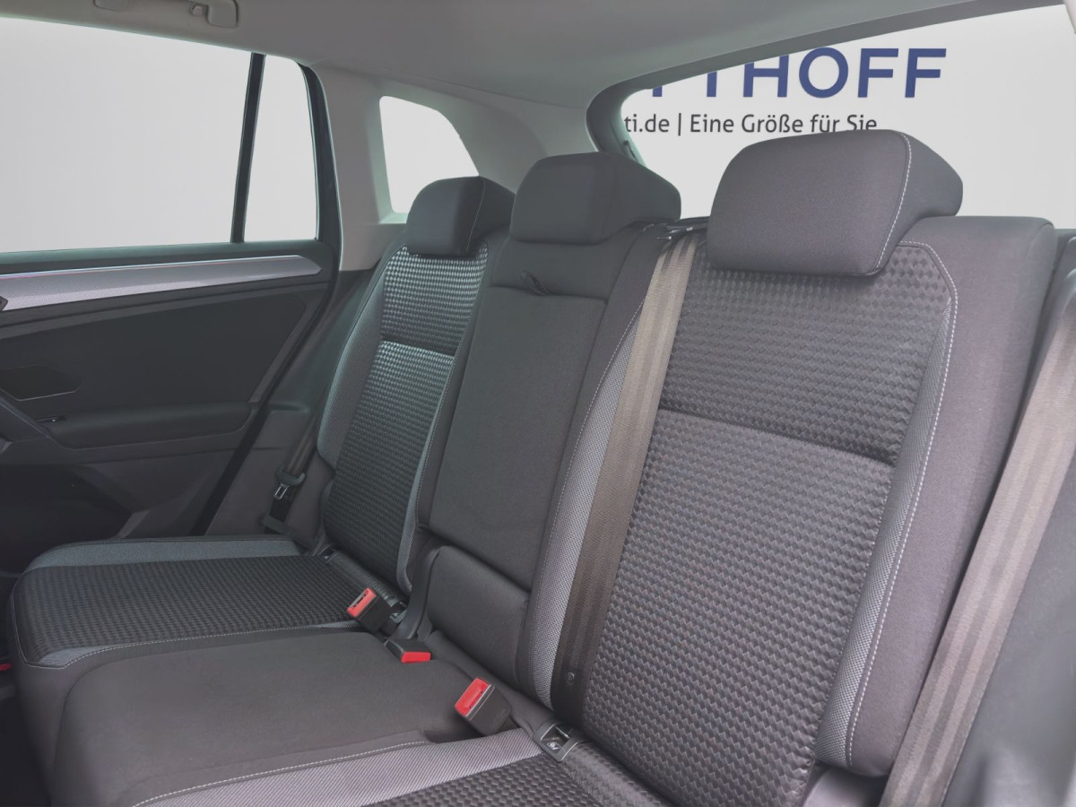 Thumb 15: Volkswagen Tiguan 2.0 TDI DSG ACTIVE AHK NAVI ACC MATRIX