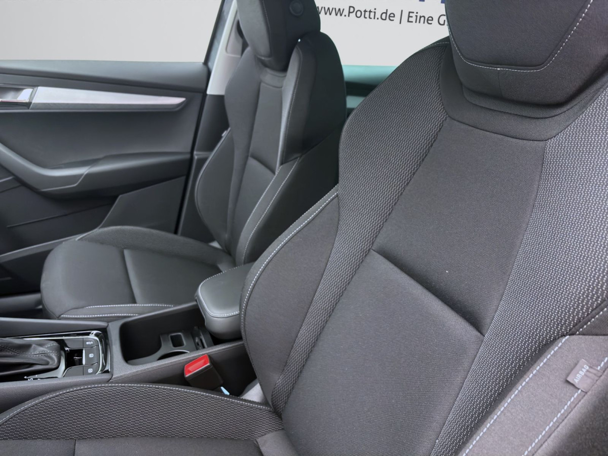 Thumb 9: Škoda KAROQ BALANCE 4X4 AHK NAV KAM pACC ASSISTENZ+ WINTER+