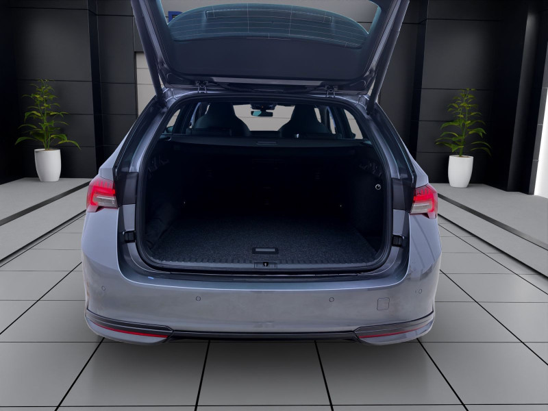 Bild 4: Škoda OCTAVIA COMBI SPORTLINE AHK NAV+ ASSISTENZ+ WINTER+ LICHT&SICHT+
