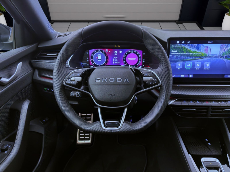 Bild 11: Škoda OCTAVIA COMBI SPORTLINE AHK NAV+ ASSISTENZ+ WINTER+ LICHT&SICHT+