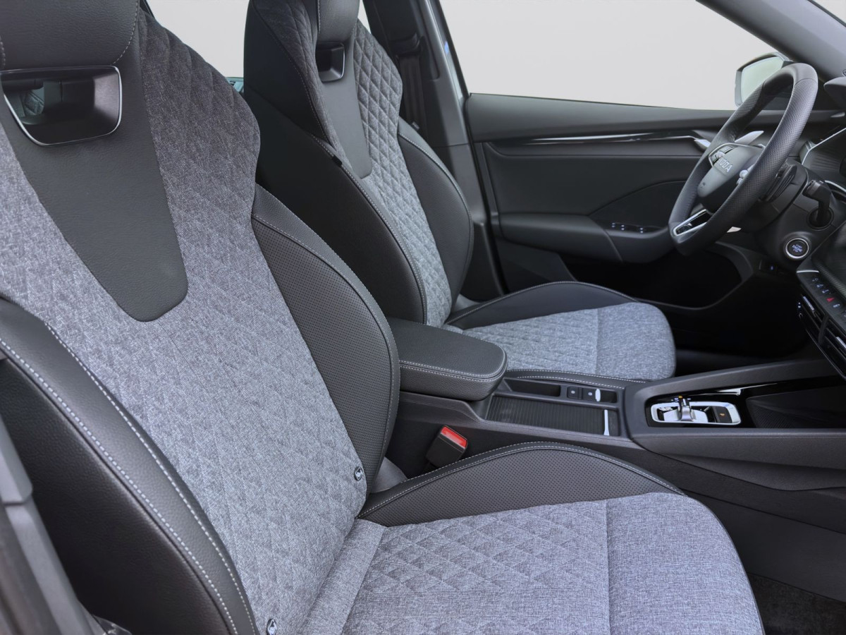 Thumb 16: Škoda OCTAVIA COMBI SPORTLINE AHK NAV+ ASSISTENZ+ WINTER+ LICHT&SICHT+