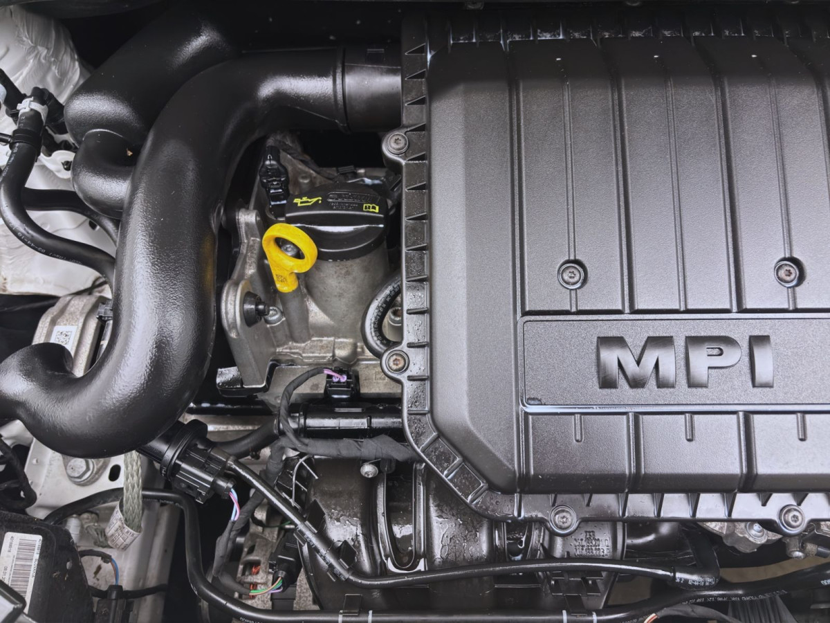 Thumb 17: Volkswagen up! MOVE UP! SITZHZG PDC KLIMA