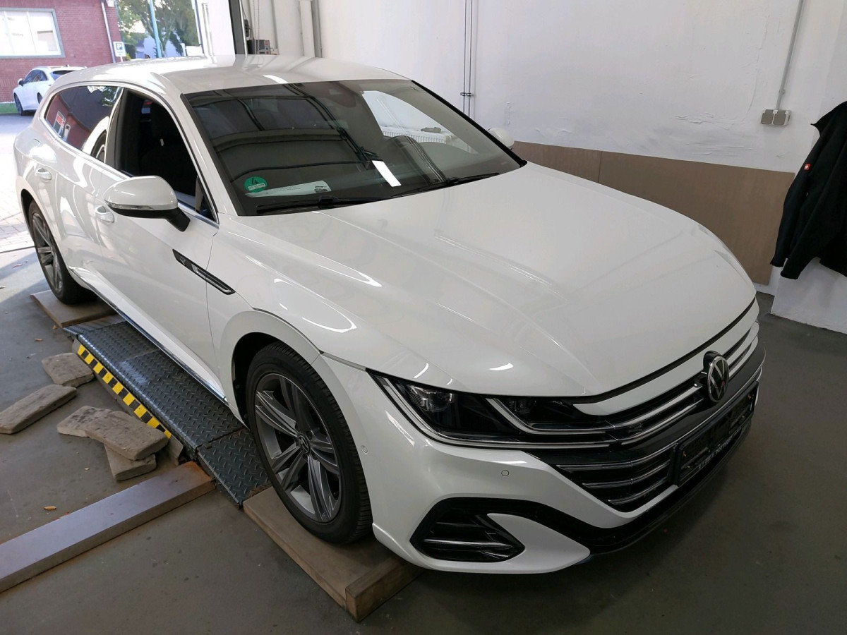 Thumb 2: Volkswagen Arteon Shooting Brake 2.0 TDI DSG R-LINE AHK NAVI KAMERA IQ.LIGHT