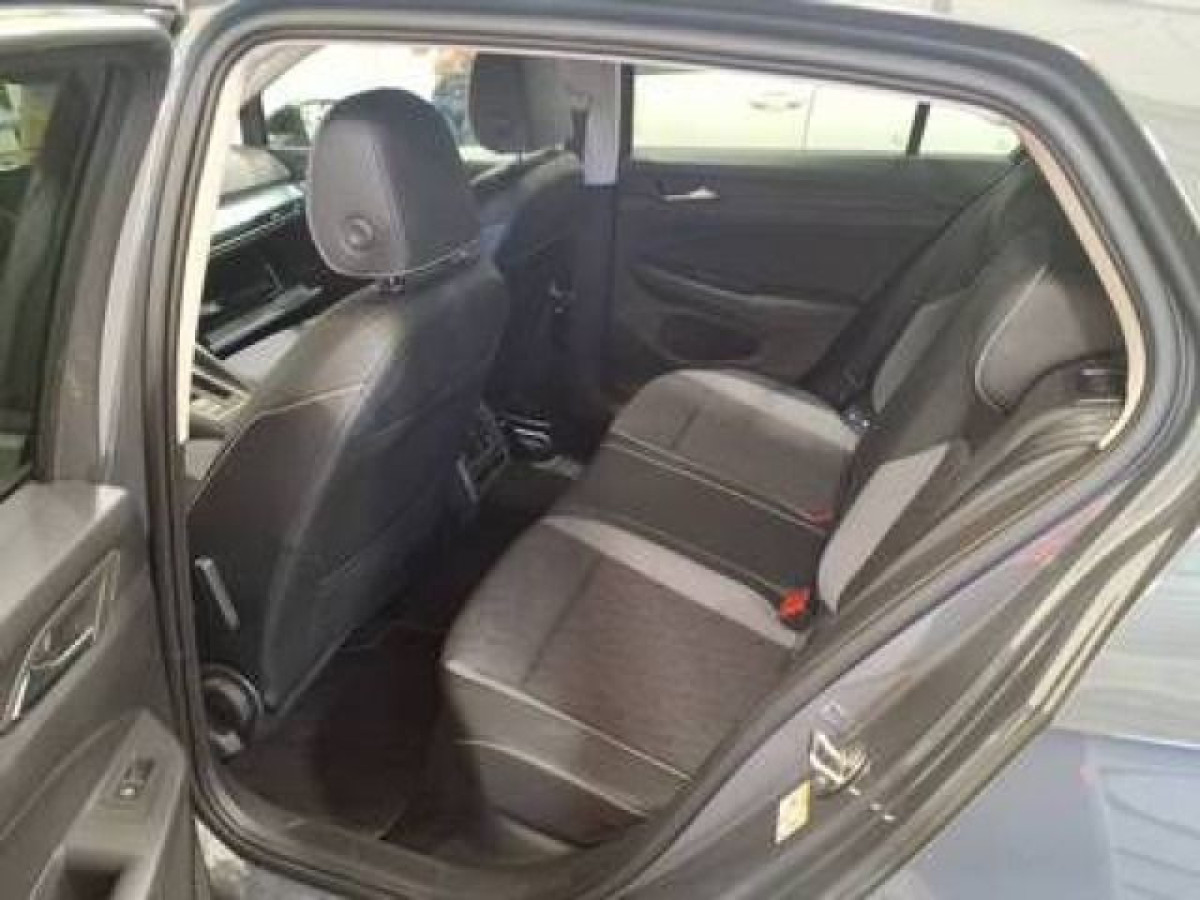 Thumb 4: Volkswagen Golf 1.5 eTSI DSG ENERGY NAVI AHK KAMERA LED+