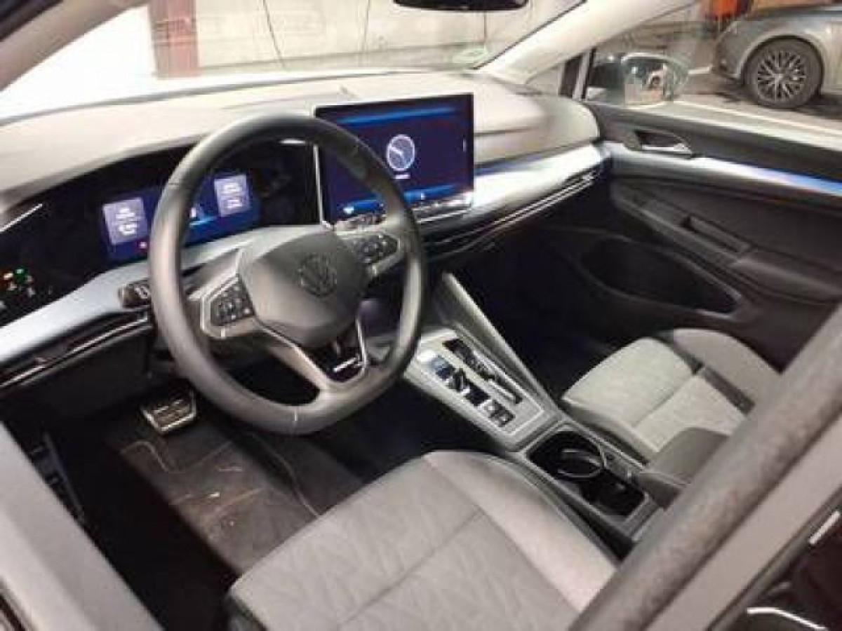 Thumb 3: Volkswagen Golf 2.0 TDI DSG ENERGY AHK NAVI KAMERA LED+