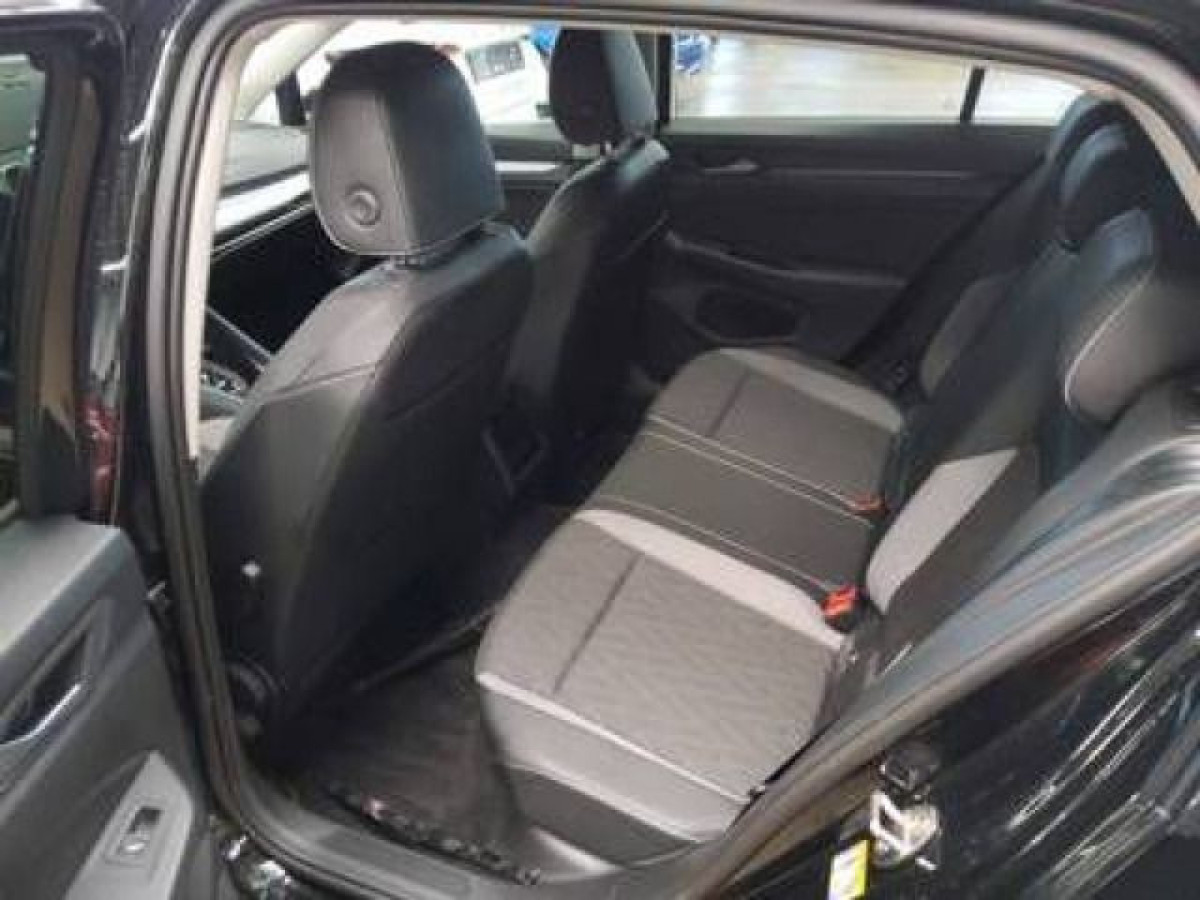 Thumb 4: Volkswagen Golf 1.5 eTSI DSG ENERGY AHK NAVI KAMERA LED+
