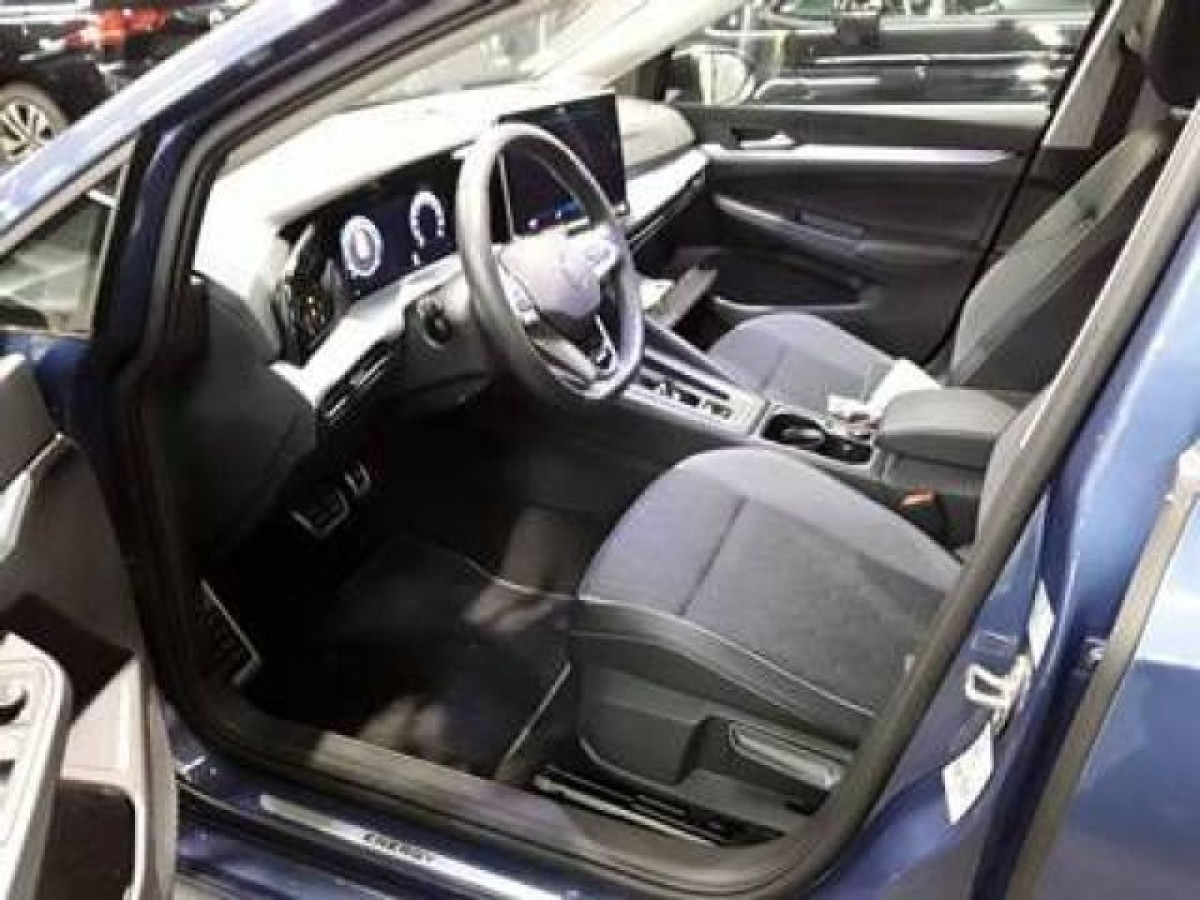 Thumb 3: Volkswagen Golf 2.0 TDI DSG ENERGY AHK NAVI KAMERA LED+