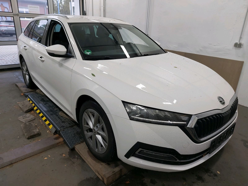 Bild 2: Škoda Octavia Combi 2.0 TDI DSG STYLE AHK NAVI SITZHZG HuD