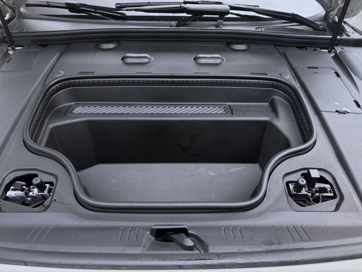 Thumb 18: Audi A6 Sportback e-tron performance 270 kW AHK HuD 360°