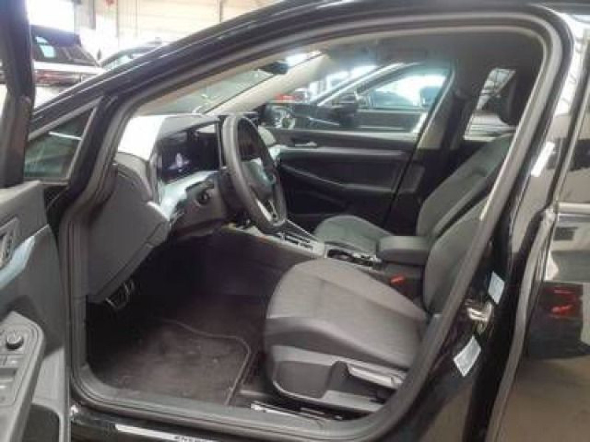Thumb 3: Volkswagen Golf 1.5 eTSI DSG ENERGY AHK NAVI KAMERA LED+