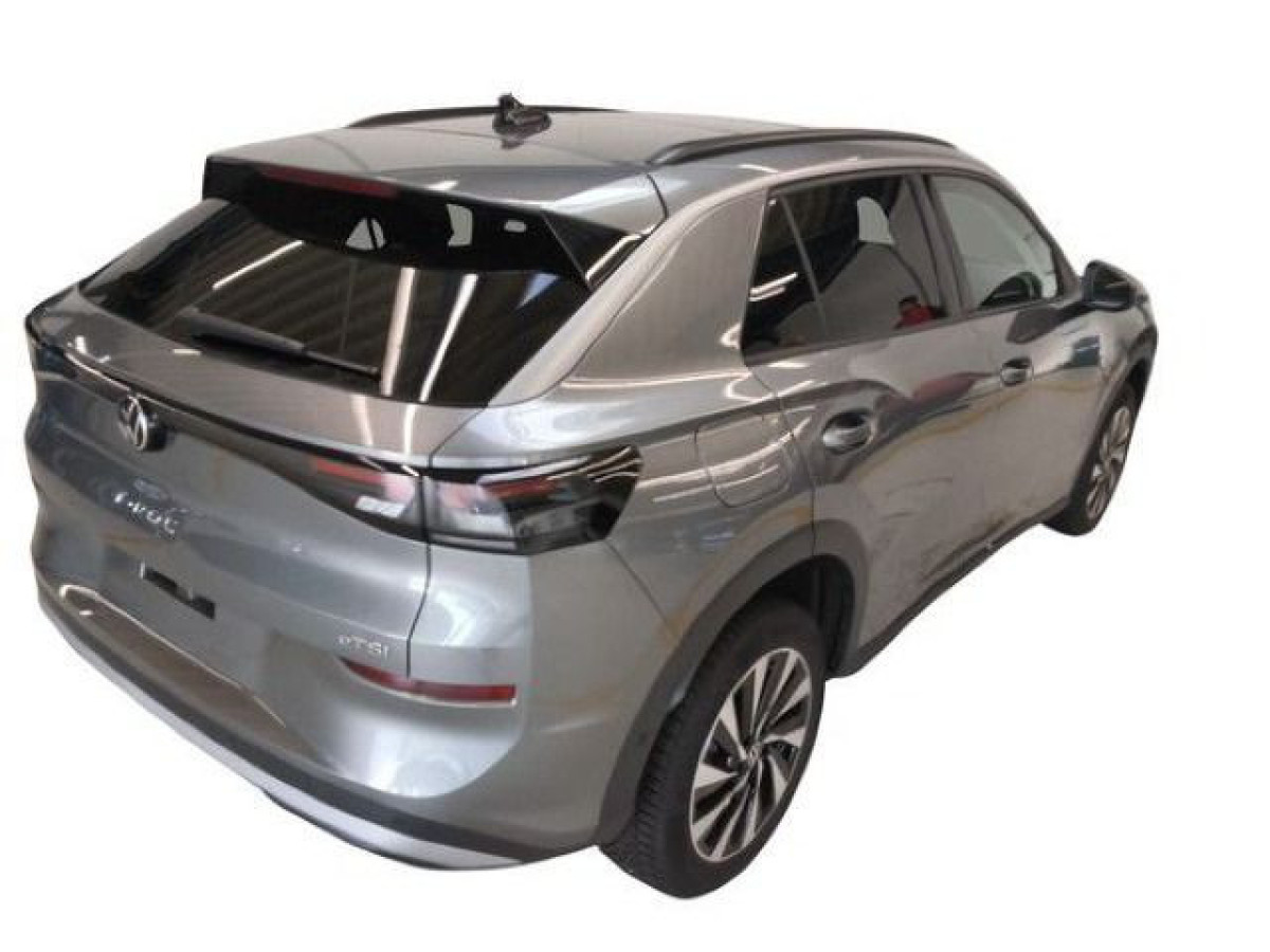 Thumb 2: Volkswagen T-Roc 1.5 eTSI DSG LIFE PANO NAVI KAMERA SITZHZG