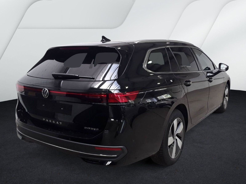 Bild 2: Volkswagen Passat Variant 1.5 TSI eHybrid DSG BUSINESS AHK NAVI KAMERA HuD