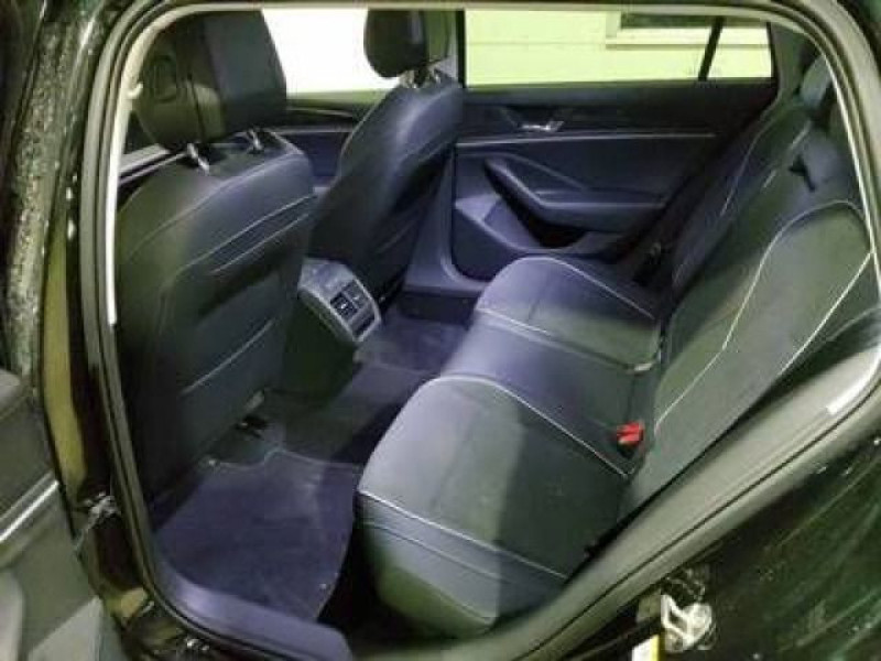 Bild 4: Volkswagen Passat Variant 1.5 TSI eHybrid DSG BUSINESS AHK KAMERA NAVI HuD